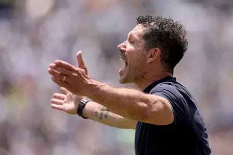 سيميوني: إذا فكرت في الفارق مع خصومي سأنسى أتلتيكو مدريد